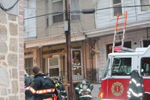 Row Home Fire, 200 Block of West Lloyd Street, photos by Joanie Nowak, Shenandoah, 11-2-2014 (9)
