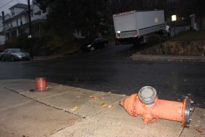 Tri-Axle Sheers Fire Hydrant, Arlington Street, East End, Tamaqua, 11-17-2014 (10)