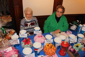 Vendor & Craft Fair, benefits A.C.S., Community Arts Center, Tamaqua, 11-22-2014 (14)