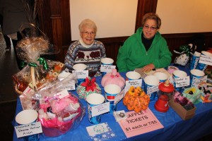 Vendor & Craft Fair, benefits A.C.S., Community Arts Center, Tamaqua, 11-22-2014 (15)