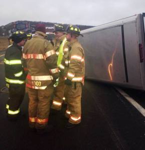 Horse Rescue, Interstate 81, Schuylkill County, 12-19-2014 (5)