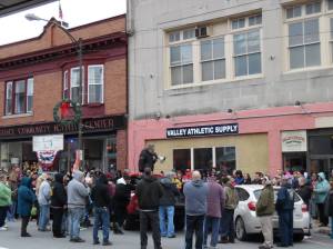 Lansford Alive $1,000 Cash Giveaway, Lansford, 12-20-2014 (2)