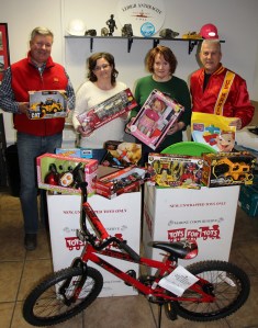 Pictured from left are LAC President Rusty Taylor, staff Mary Jo Julian, Brenda Eckley, and SCMCL member Paul Corinchock.