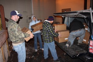 Loading Hams, via Tamaqua Salvation Army, Boyers Food Market, Tamaqua, 12-13-2014 (9)