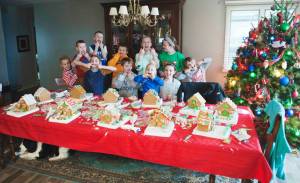 Making Gingerbread Houses, Coleman, Tamaqua, 12-20-2014 (11)