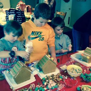 Making Gingerbread Houses, Coleman, Tamaqua, 12-20-2014 (24)