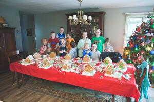 Making Gingerbread Houses, Coleman, Tamaqua, 12-20-2014 (25)