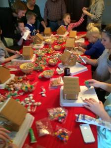 Making Gingerbread Houses, Coleman, Tamaqua, 12-20-2014 (7)