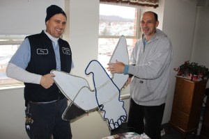 Placing Eagles on ABC Hi-Rise, Tamaqua, 12-19-2014 (1)