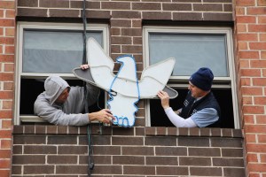 Placing Eagles on ABC Hi-Rise, Tamaqua, 12-19-2014 (18)