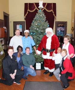 Santa Claus Visits Vonz Restaurant, Train Station, Tamaqua, 12-13-2014 (10)
