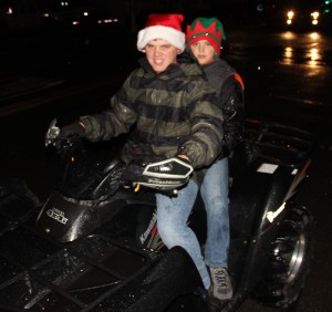 Santa, Mrs. Claus, Parade, Depot Square Park, Tamaqua, 12-6-2013 (27)