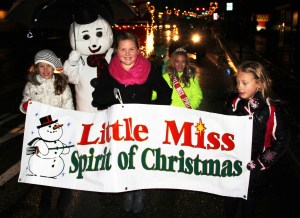 Santa, Mrs. Claus, Parade, Depot Square Park, Tamaqua, 12-6-2013 (36)