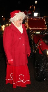 Santa, Mrs. Claus, Parade, Depot Square Park, Tamaqua, 12-6-2013 (49)