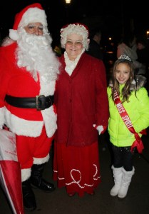 Santa, Mrs. Claus, Parade, Depot Square Park, Tamaqua, 12-6-2013 (61)