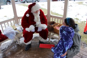 Santa Visits Tamaqua, Depot Square Park, Five Points, Tamaqua, 12-13-2014 (2)
