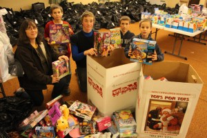 Sorting Toys For Tots, SCMCL, Salem Bible Fellowship, Church, Lehighton, 12-12-2014 (4)