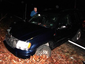 Unocuppied Crashed Jeep into Woods, Old Route 209, Schuylkill Township, 12-9-2014 (17)