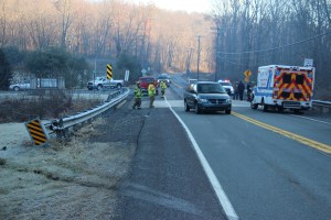 Woman Injured After Crashing Into Guardrail, SR54, Barnesville, 12-27-2014 (16)