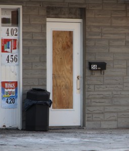 Burglary, Tamaqua Tobacco Outlet, Tamaqua, 1-11-2015 (18)