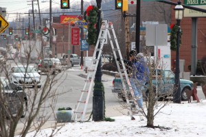 Frank Fabrizio Taking Down Christmas Light, Depot Square Park, Tamaqua, 1-11-2015 (1)