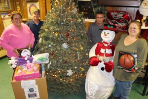 Keystone Rod and Gun Club Donates to Tamaqua Salvation Army Toy Drive, KRG Club, Tamaqua (8)