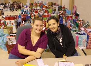 Preparing for Food and Toy Distribution, Salvation Army, Tamaqua, 12-17-2014 (64)