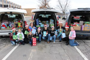 Sharon's Angels, Christmas, Holiday, Food Toys, High School, Tamaqua, 12-21-2014 (1)