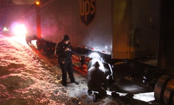 Stuck Tractor Trailer, Rush Township Police Helping, Hometown Hill, SR309, Hometown, 3-3-2015 (65)