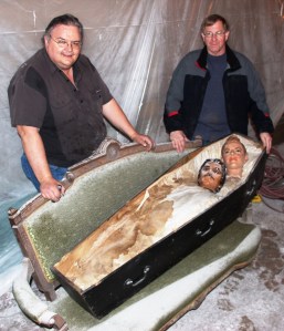 Two Presidents, Moving Items, Tamaqua Historical Society, Tamaqua, 3-4-2015 (19)