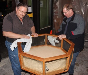 Two Presidents, Moving Items, Tamaqua Historical Society, Tamaqua, 3-4-2015 (4)