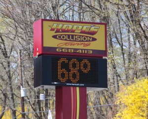 68 Degrees, Hope's Collision Sign, Tamaqua, 4-29-2015 (2)
