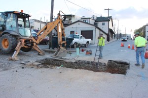 Street Department Workers, West Spruce Street, Tamaqua, 4-28-2015 (3)