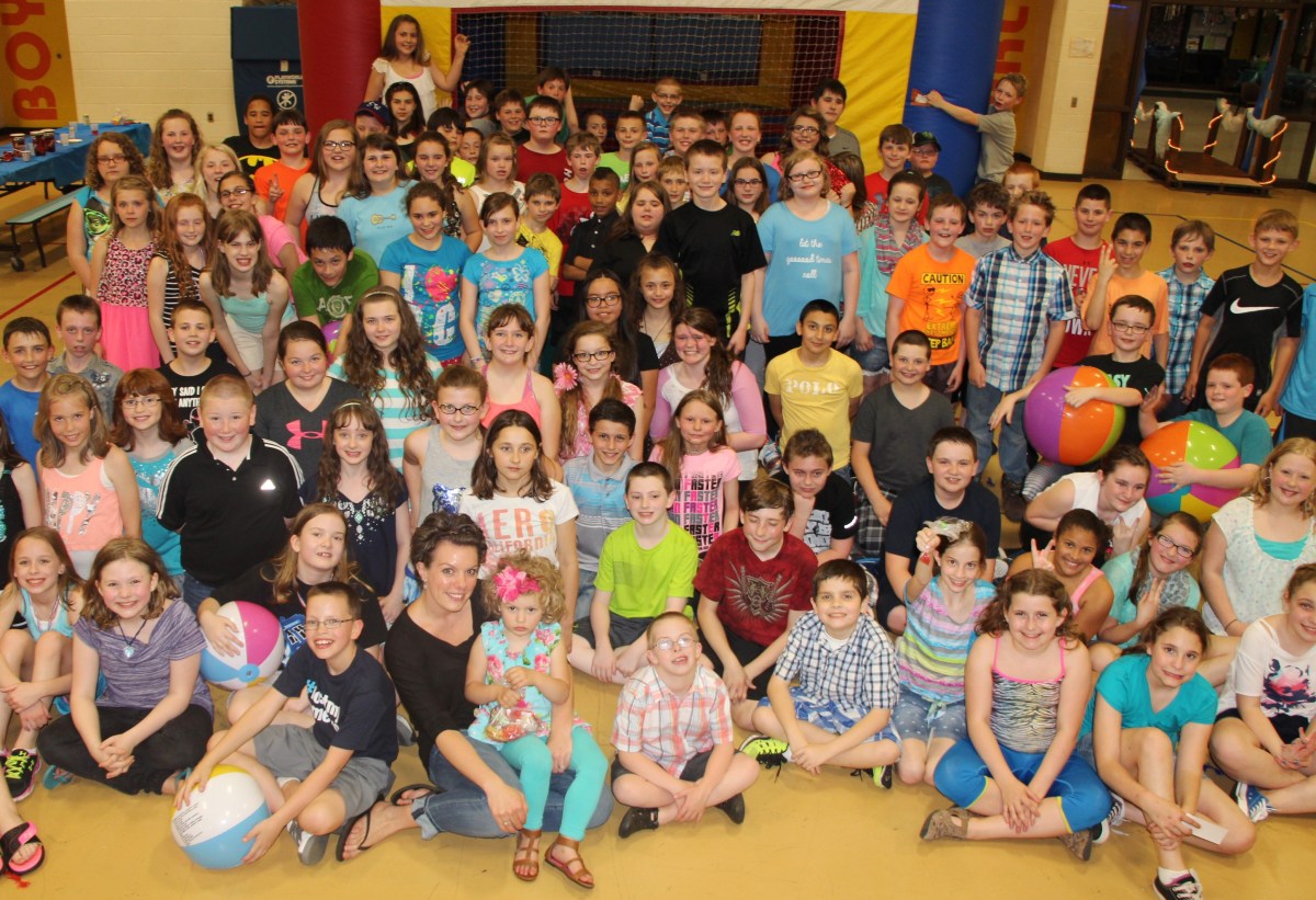 5TH GRADE DANCE HELD AT TAMAQUA ELEMENTARY SCHOOL