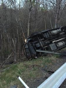Overturned Tractor Trailer, MM 137, Interstate 81 NB, Kline Township, 5-7-2015 (2)