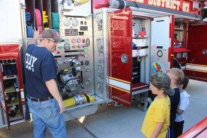 Tamaqua Cub Scouts Given Tour of Tuscarora Fire Company, Tuscarora, 5-14-2015 (9)