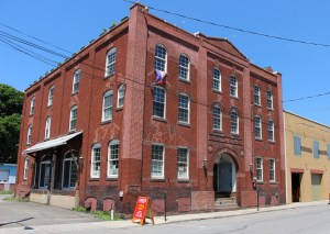 Ribbon Cutting, Tinks Antiques, South Railroad Street, Tamaqua, 5-29-2015 (109)