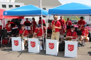 M & J Big Band performs, Heisler's Dairy Bar, Walker Township, 7-26-2015 (1)