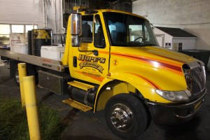 Hope's Towing Helping Move Carnival Items, Tamaqua Salvation Army, Tamaqua, 8-4-2015 (1)