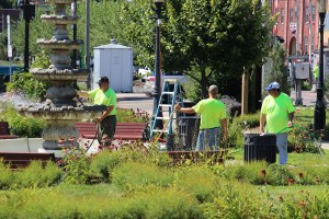 Tamaqua Borough Crews Setting Up, Dear Tamaqua, Depot Square Park, Tamaqua, 8-3-2015 (9)