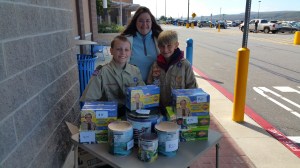 Scouts Selling Popcorn, WalMart, Lehighton, 10-4-2015 (2)