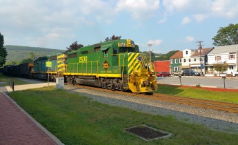 Train Through Tamaqua, 9-1-2015 (2)