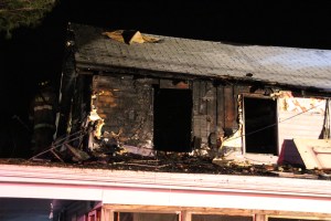 House Fire, 252 Hillside Drive, Barnesville, 11-22-2015 (80)