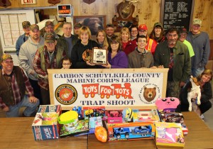 SCMCL Toys For Tots Donation, Trap Shoot, Bear's Head Sportsman Association, Delano, 11-15-2015 (19)