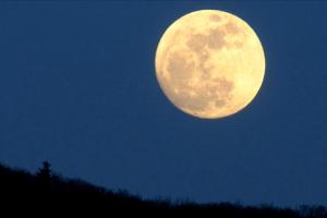 Shawn Nihen / Moon over West Penn / Special to TamaquaArea.com