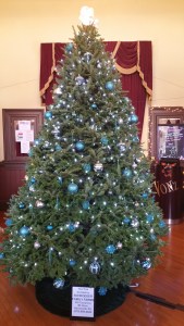 Christmas Tree, Tamaqua Train Station, Tamaqua, 12-10-2015 (2)