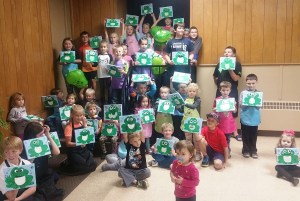 Froggie Painting, Paint and Play, Creative Changes Center, Brockton, 10-12-2015 (5)