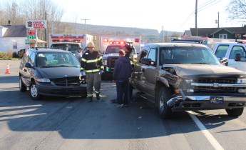 Two Vehicle Accident, north of Ben Titus Road on SR309, Rush Township, 12-4-2015 (4)
