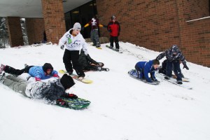 kids-sledding-boarding-down-hill-elementary-school-tamaqua-1-21-2012-25