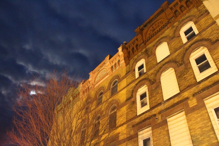 random-photo-blue-sky-tree-first-block-of-west-broad-street-tamaqua-2-8-2017-2